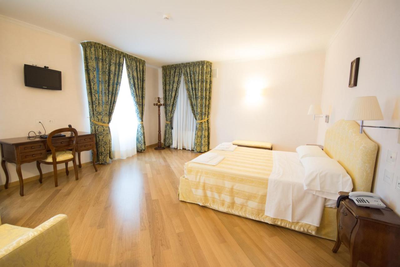 Domus Stella Maris - Casa Per Ferie Hotel Анкона Екстериор снимка