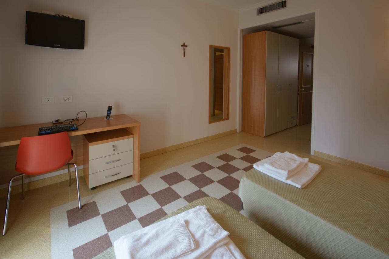 Domus Stella Maris - Casa Per Ferie Hotel Анкона Екстериор снимка