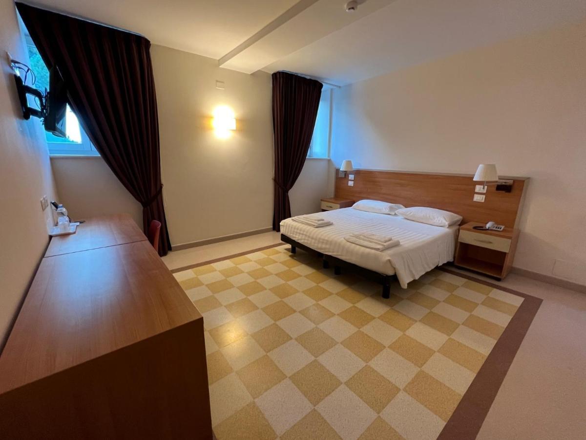 Domus Stella Maris - Casa Per Ferie Hotel Анкона Екстериор снимка
